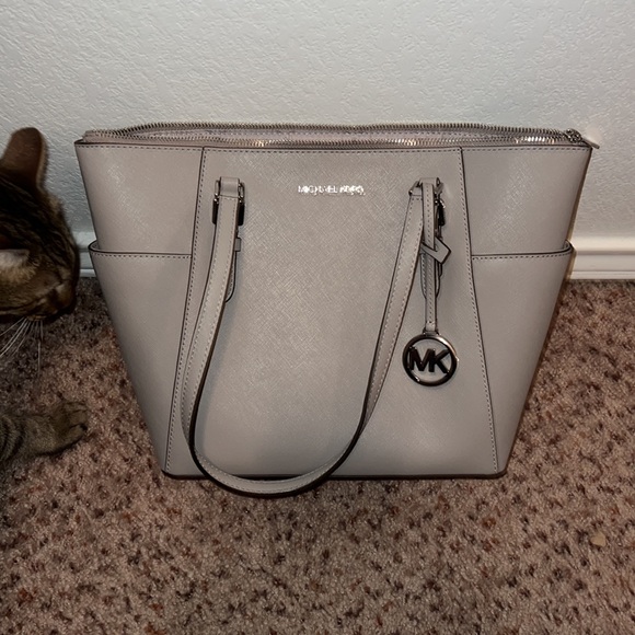 Michael Kors Jet Set East West Logo Charm Saffiano Leather Tote Bag - Picture 7 of 7